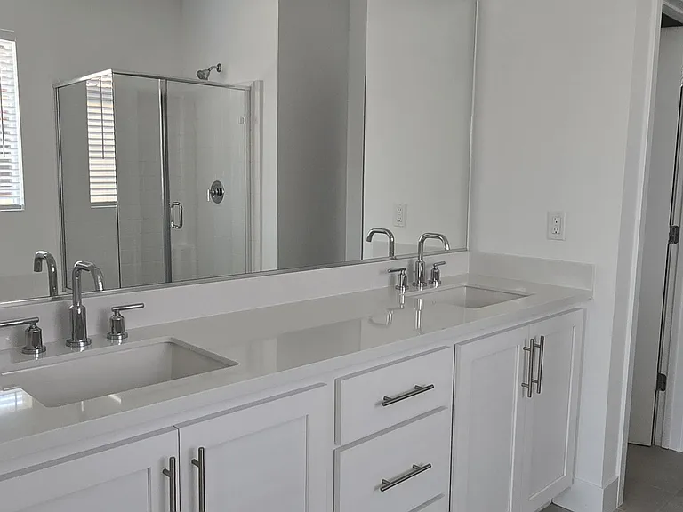 3217 Shrute Dr — Photo 9