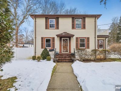 61 Julia St, Closter, NJ, 07624