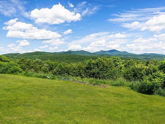 3rd image of 544 Robitaille Road