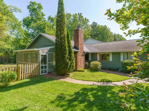 279 Tennis Dr, Charlottesville, VA 22901