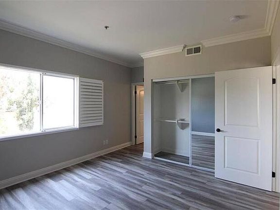 2nd image of 5543 Case Ave