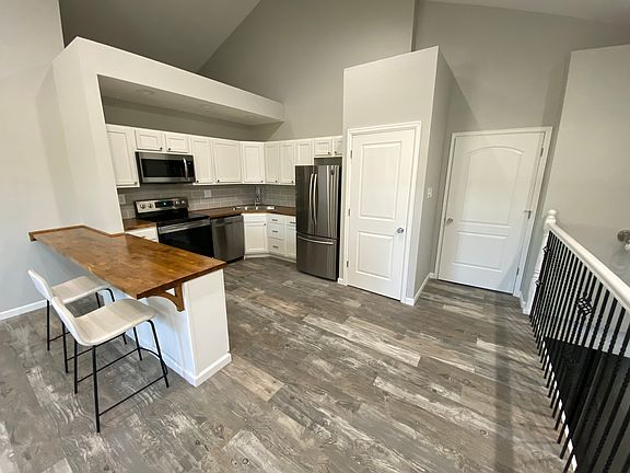 2nd image of 6000 Carr St #1