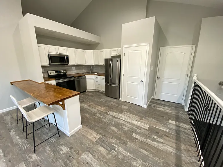 6000 Carr St #1 — Photo 2