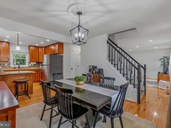 13005 Kingswell Dr, Woodbridge, VA 22193