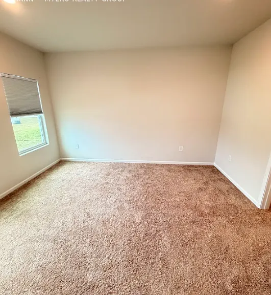 3117 Maple Ridge Dr — Photo 3