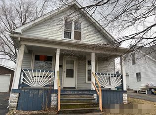 1009 Elizabeth St, Joliet, IL 60435