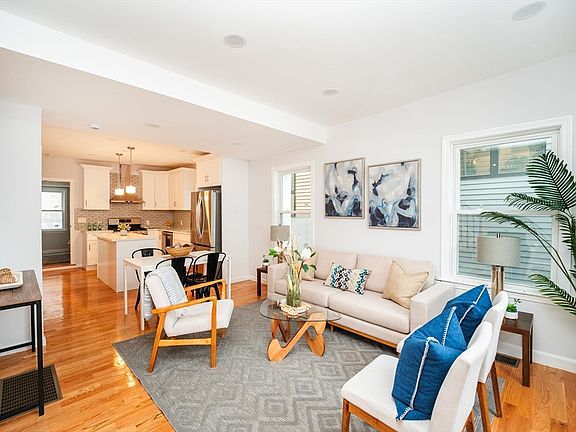 3rd image of 41 Haverford St #41