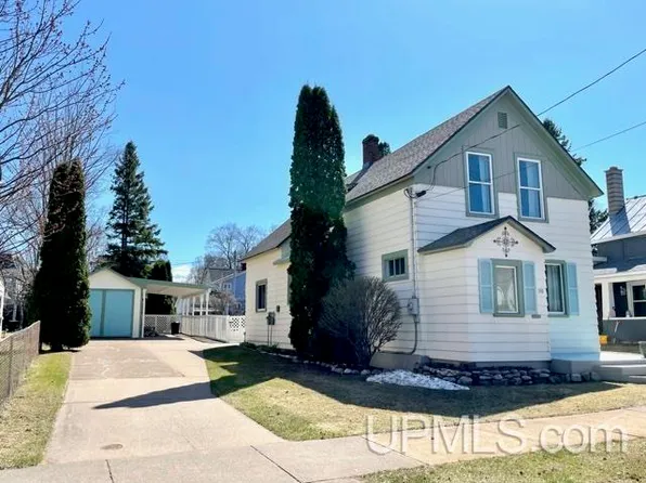340 E Michigan St, Marquette, MI 49855