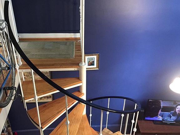 Spiral staircase