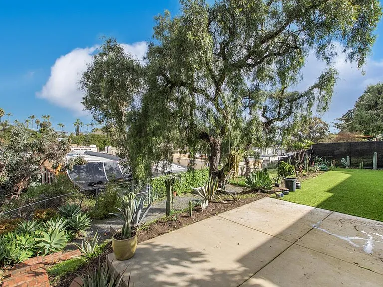 4250 Blackton Dr — Photo 31
