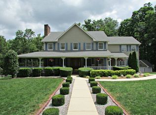 1907 Ridgewood Dr, Sparta, TN 38583