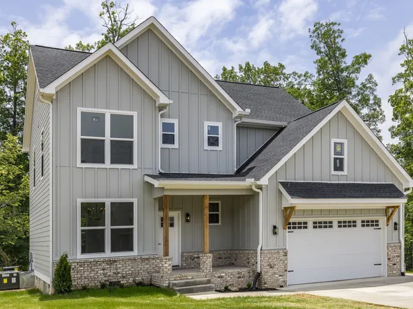 213 Cherokee Dr, White Bluff, TN 37187