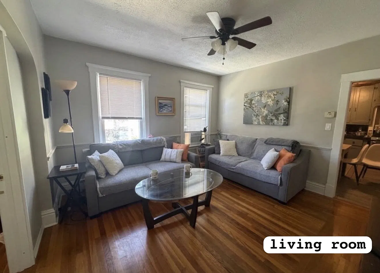 3 bed, 1000 sqft, $2,500 — Photo 2