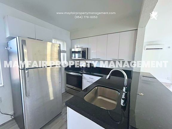 2nd image of 412 Sunset Dr #13
