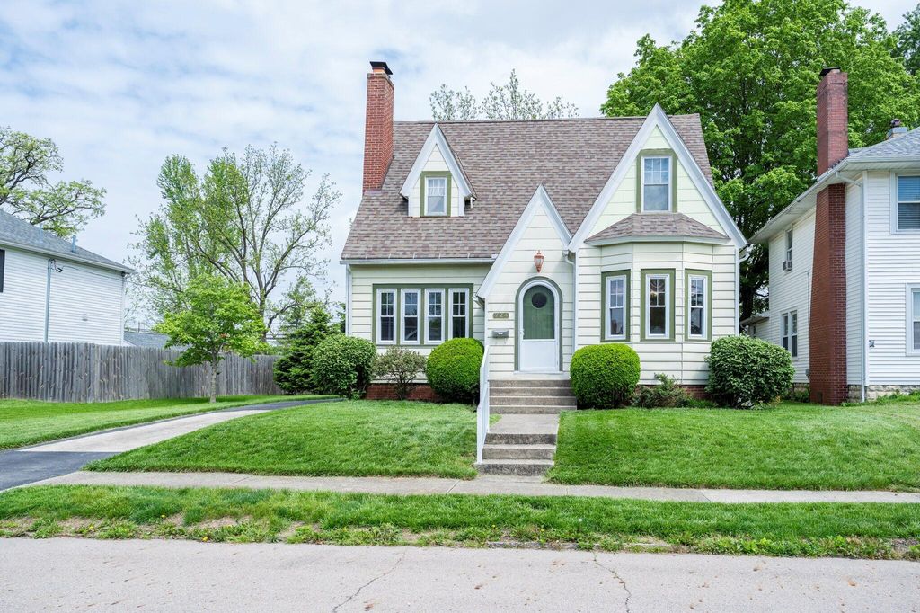 Real estate listing image