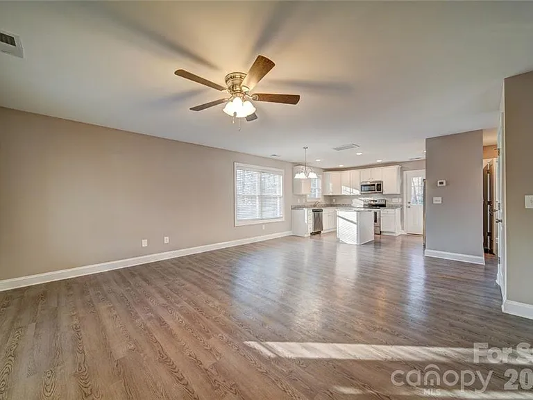 1414 Mason St — Photo 2