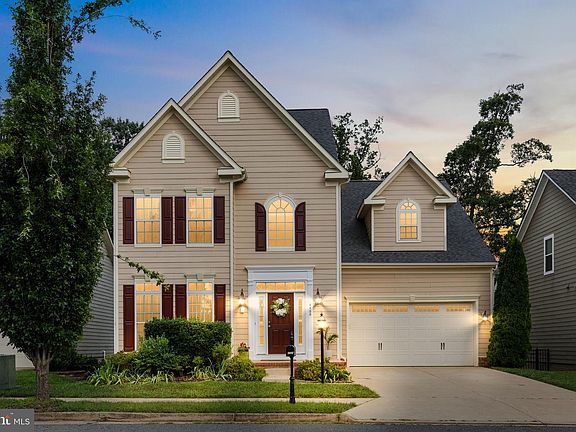 2nd image of 1100 Wright Ct