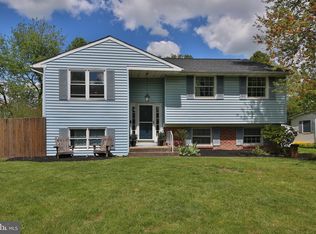 230 Hillcrest Dr, Doylestown, PA