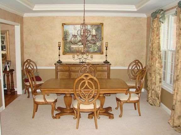 Formal dining room