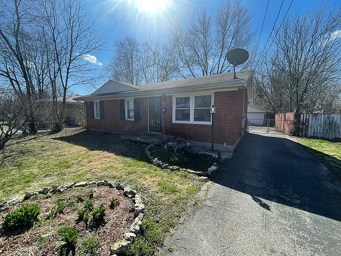 4006 Weigela Dr photo 1