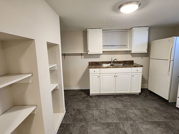 4th image of 2015 S Saint Marys St APT 5