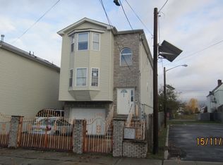 470 S 12th St, Newark, NJ 07103