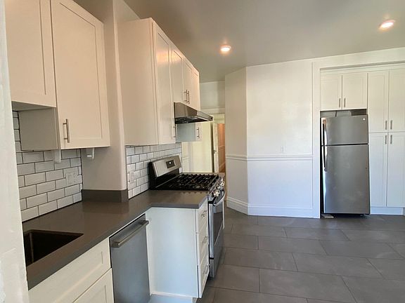 2nd image of 272-276 Connecticut St