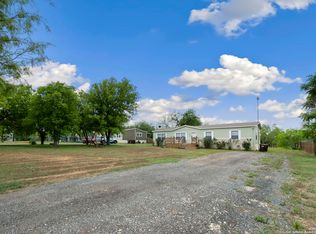 10195 Hackelberg Rd, Atascosa, TX 78002