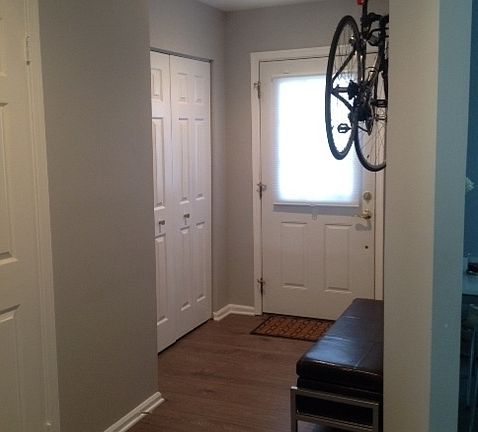 Foyer/Mudroom w Closet