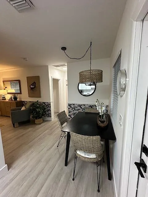 2 bed, 1.0 bath, 840 sqft, $3,995 — Photo 3