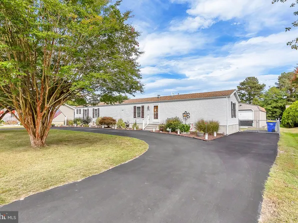 31417 Oak St, Ocean View, DE 19970