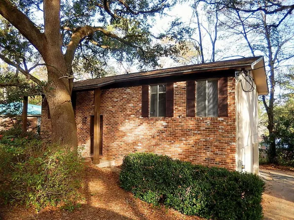1802 Salmon Dr, Tallahassee, FL 32303
