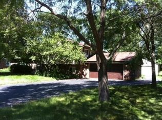 5710 Sandy Ln, Racine, WI 53406