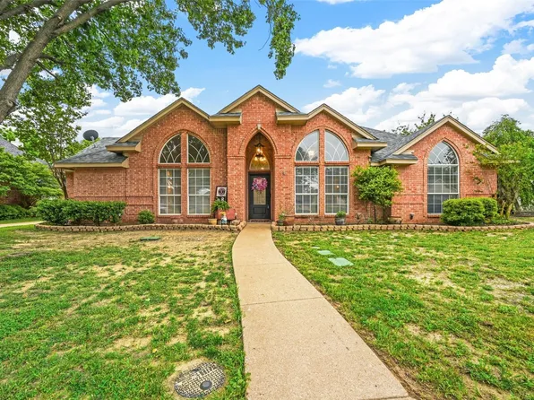 309 Northgate Dr, Waxahachie, TX 75165