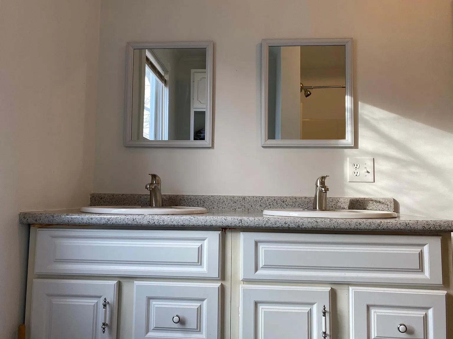 4 bed, 1589 sqft, $1,700 — Photo 3