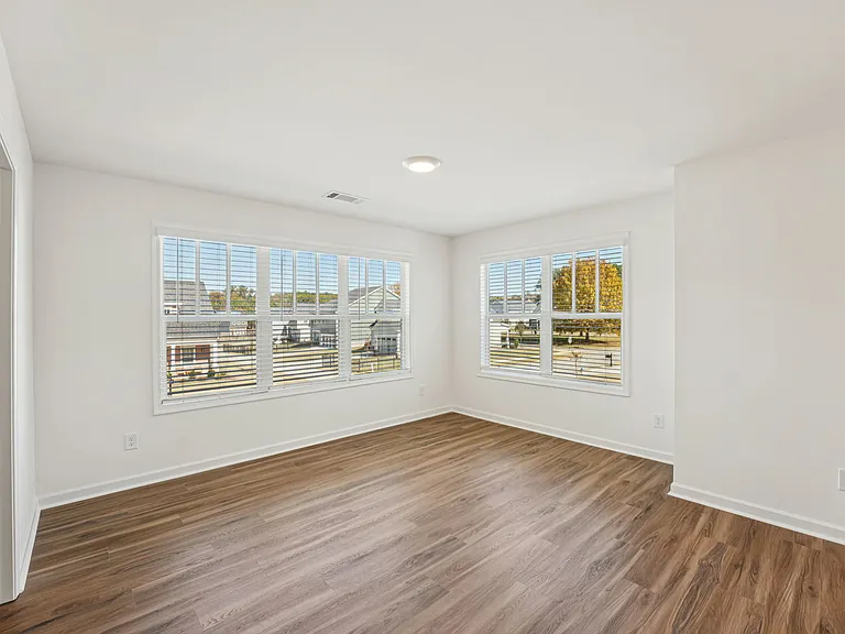 Quinn Residences at Dorchester Place — Photo 51