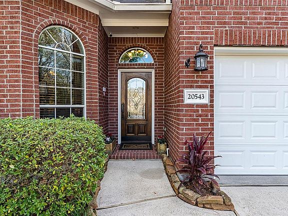 3rd image of 20543 Umber Oak Ct