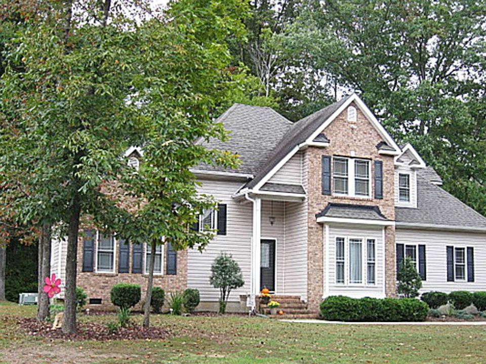 Welcome to 1200 Sagamore Drive!