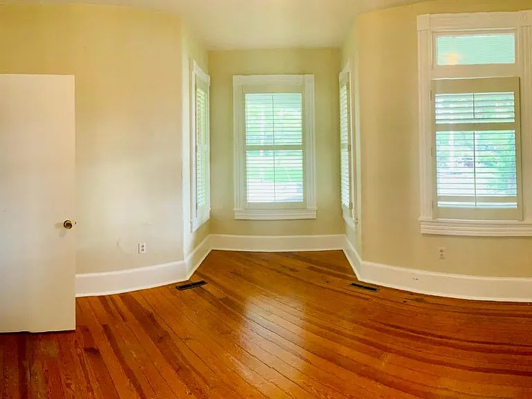 538 E Market St #2 — Photo 5