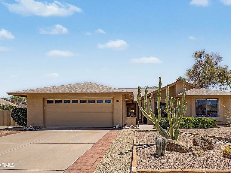 9625 W Taro Ln — Photo 2