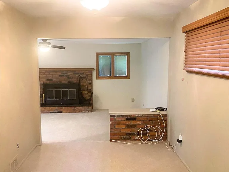 14147 Barbara St — Photo 11