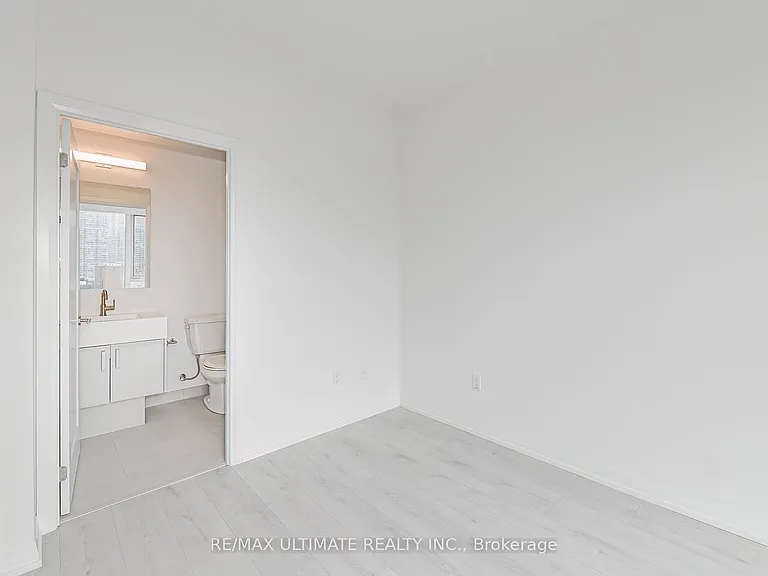 280 Dundas St W #1011 — Photo 14