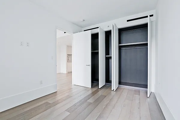 Sold by Landmark Property Holdings LLC | media 18