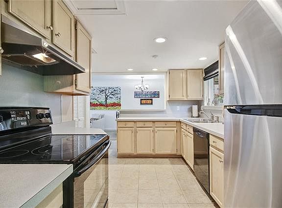 5th image of 5808 Macarthur Blvd