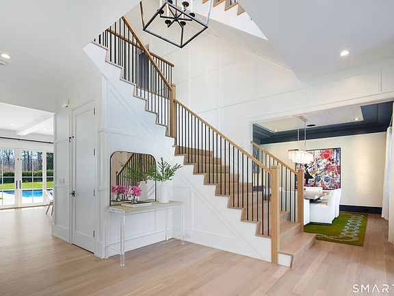 5th image of 28 Old Farm Road