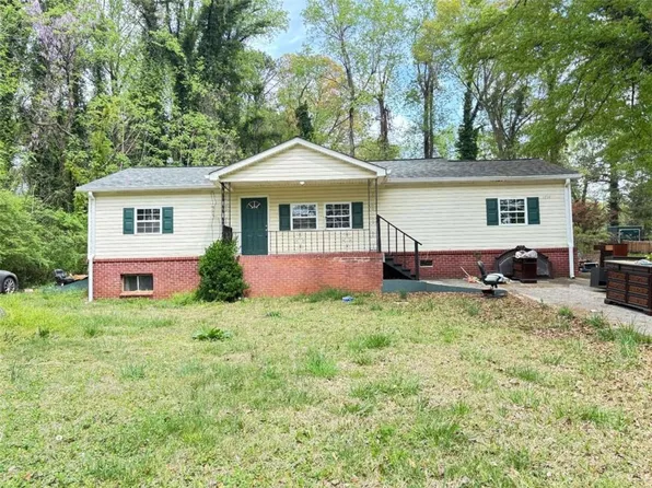 1794 Blossom Ln, Austell, GA 30168