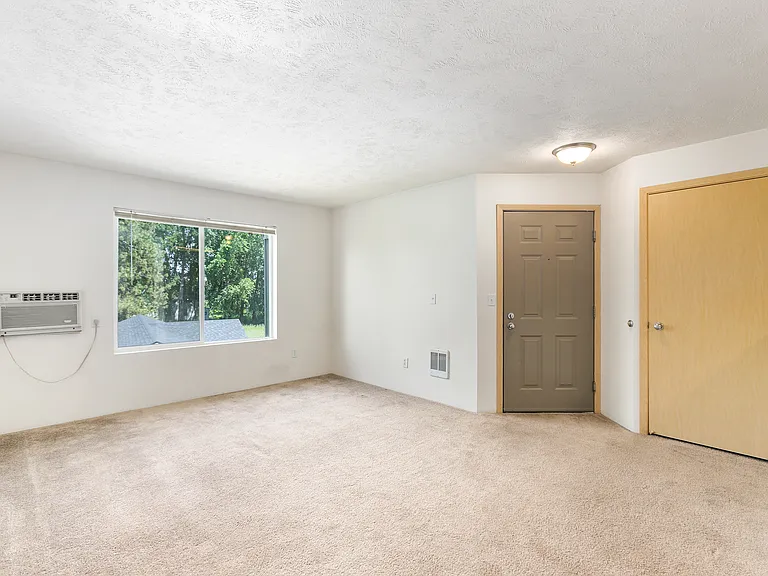 Barrington Place Apartments — Photo 9