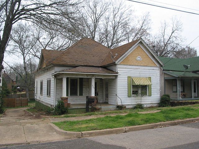 1st image of 506 S Sycamore St