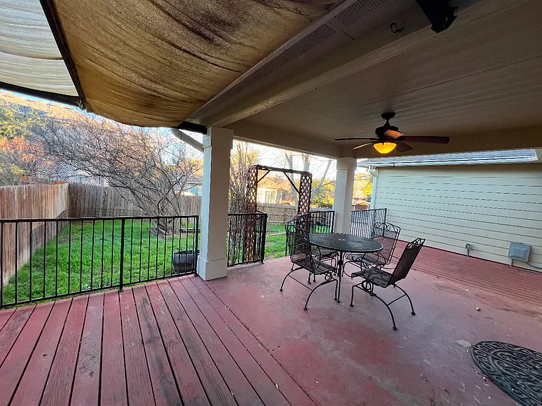 4527 Willow Tree — Photo 16
