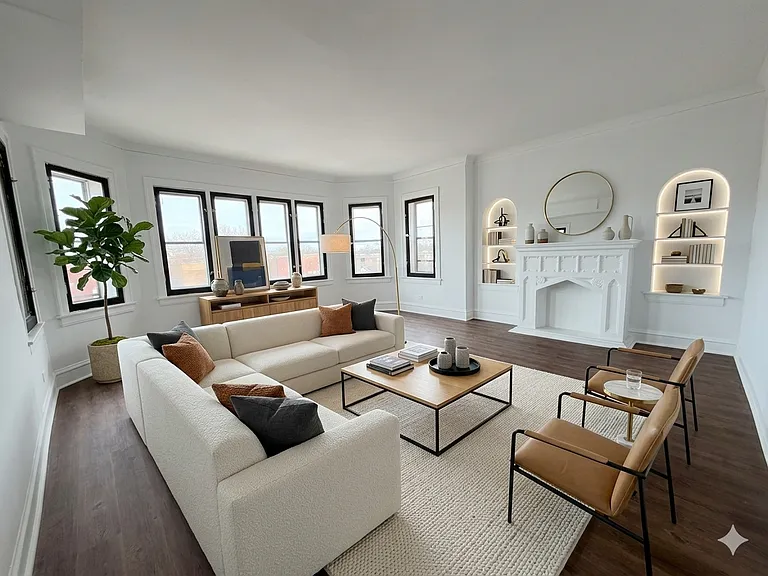 7712 S Jeffery Blvd #3 — Photo 3